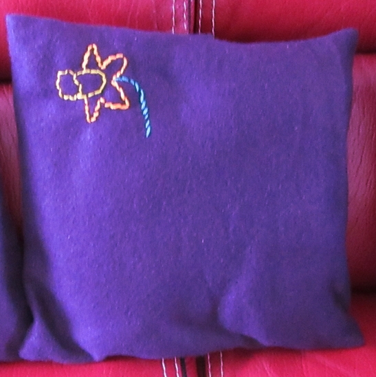 Coussin jonquille 1